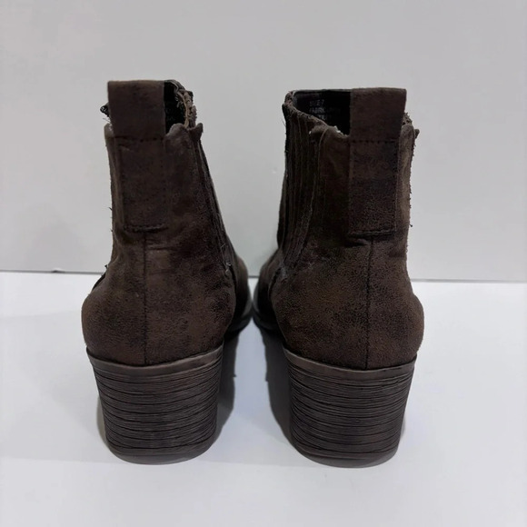 Volatile Brown Low Cut Boots Size 7 - Picture 2 of 9